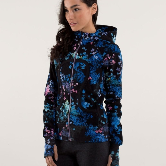 Lululemon Athletica Black and Blue Floral Hoodie - Picture 2 of 9